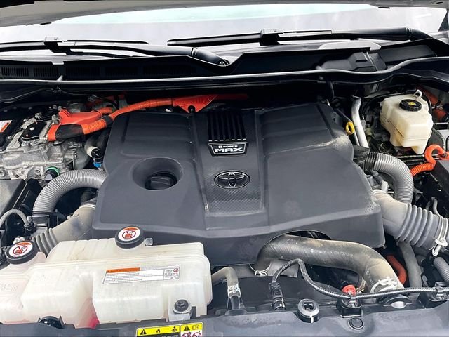 Used 2024 White Toyota SR5 image 34