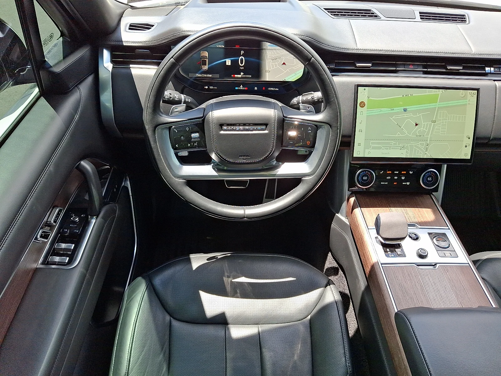Certified Used 2023 Fuji White - 1AA Land Rover Autobiography image 4