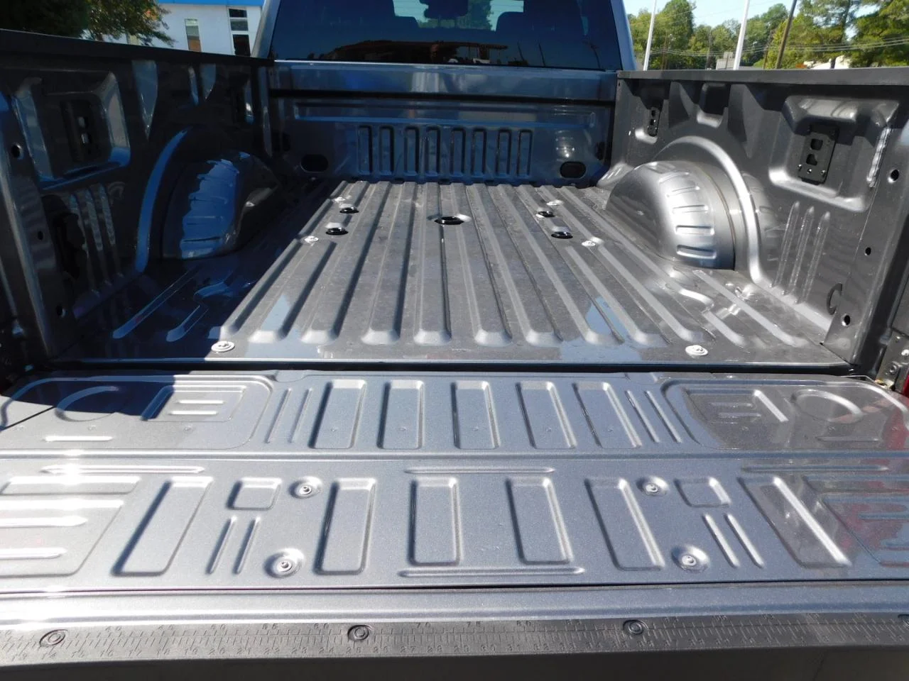New 2027 Carbonized Gray Metallic Ford F-250® Lariat® image 8