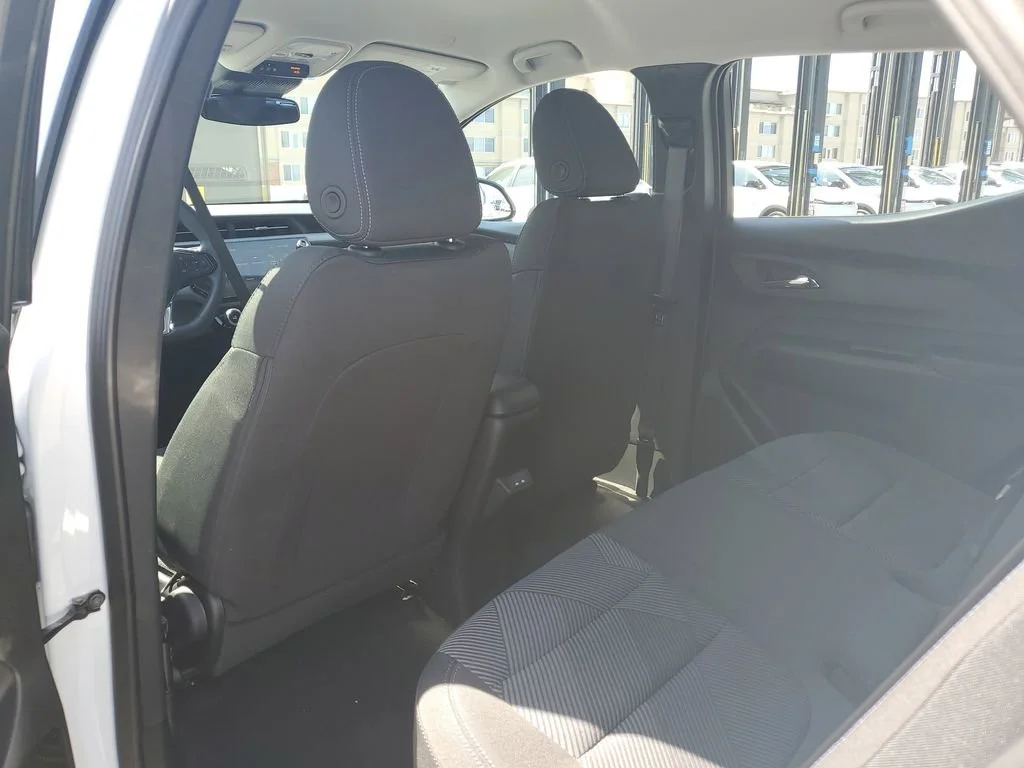 2027 Chevrolet Bolt LT - Photo 14