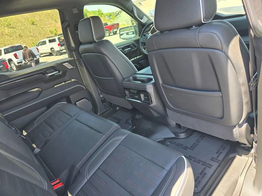 2025 GMC Sierra 1500 AT4X - Photo 38