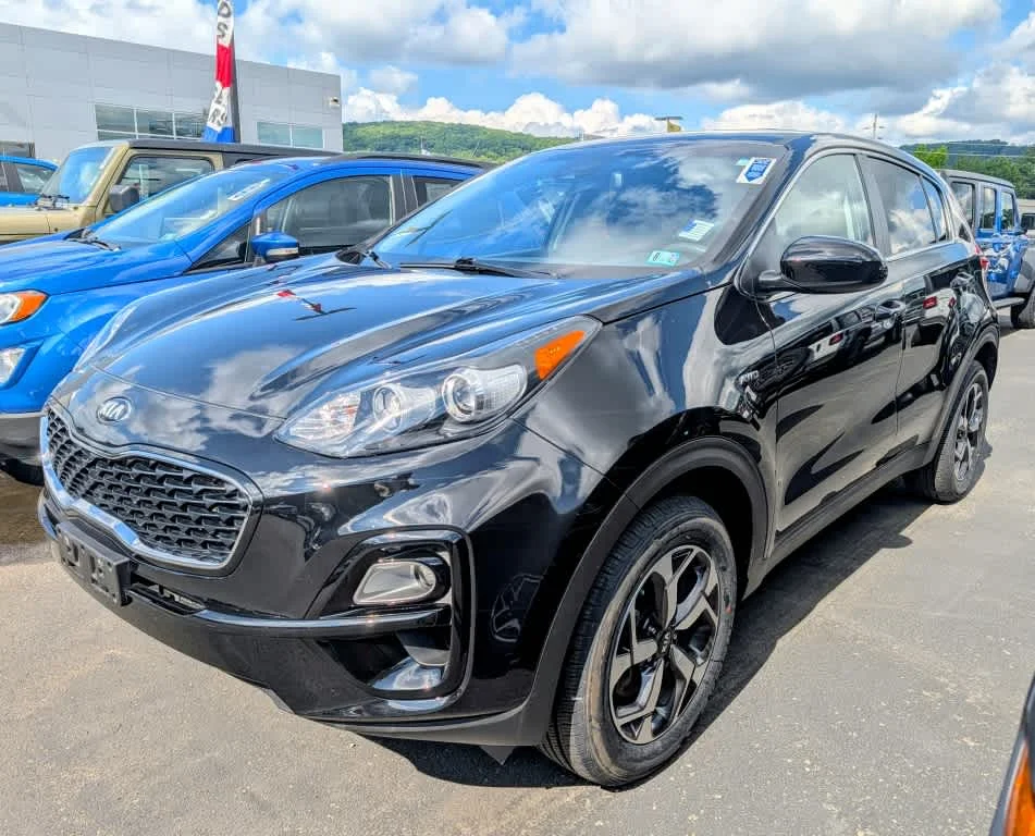 Used 2021 Black Cherry Kia LX image 3