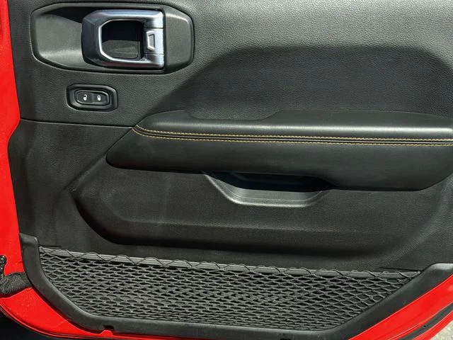 Used 2025 Red Jeep Sahara image 34