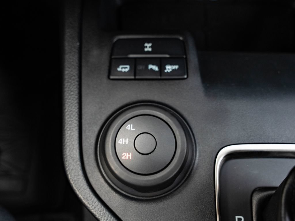 Used 2023 Velocity Blue Metallic Ford XLT image 35