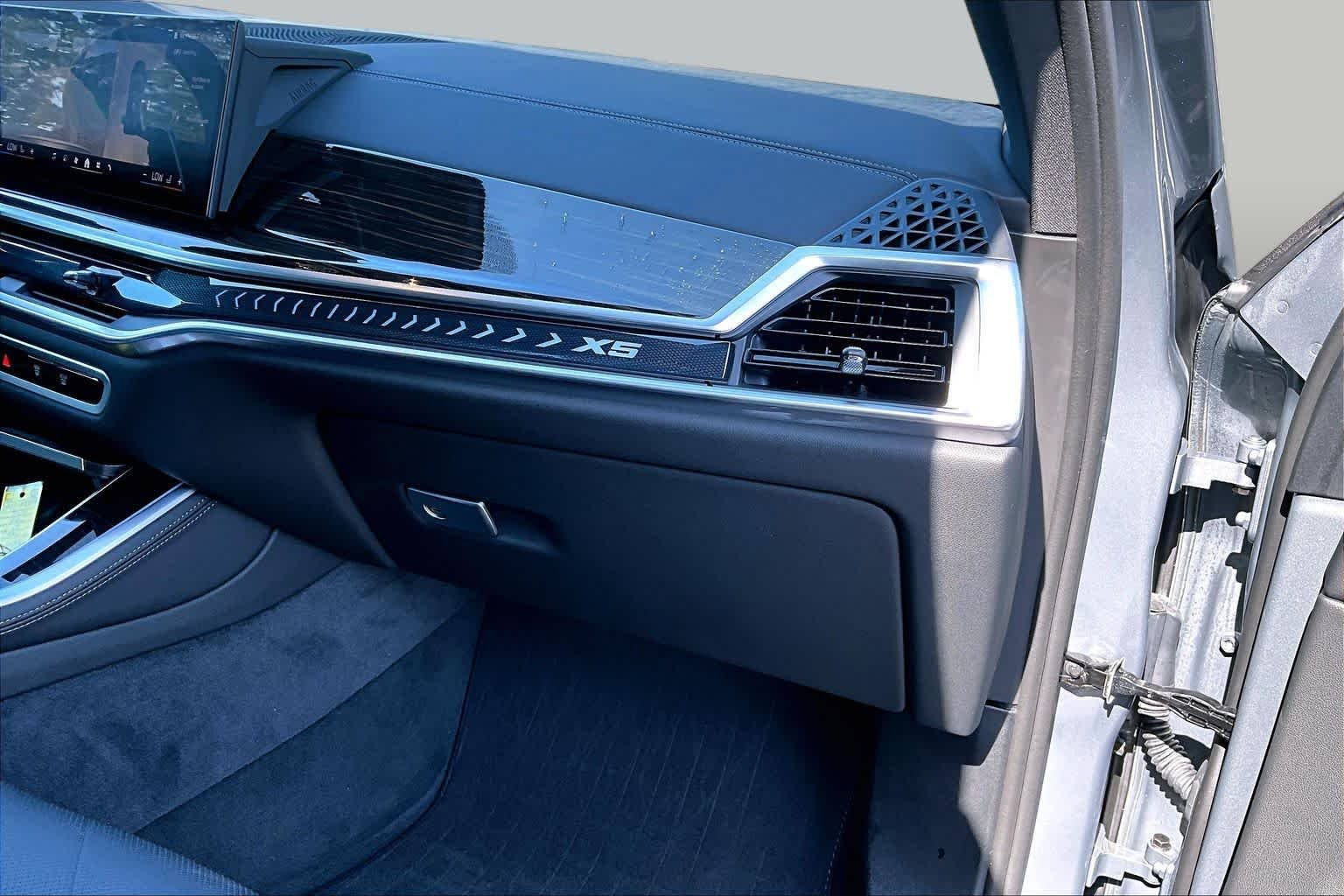 Certified Used 2025 Skyscraper Grey Metallic BMW sDrive40i image 19