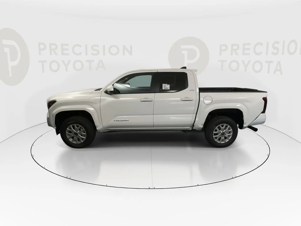 New 2026 Ice Cap Toyota SR5 image 11