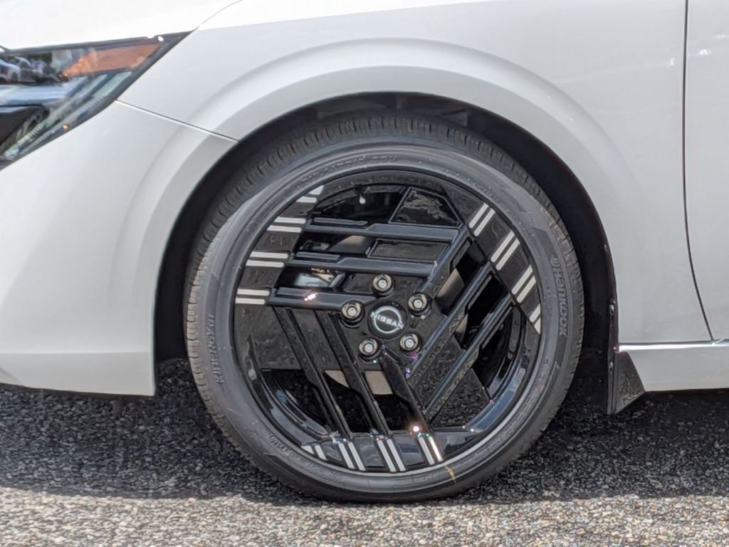 New 2026 Aspen White TriCoat Nissan SR image 13