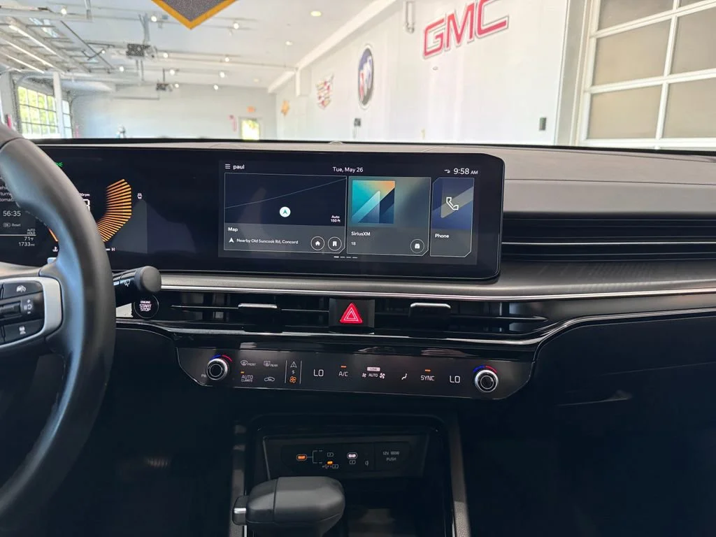 Used 2026 Snow White Pear Kia GT image 17