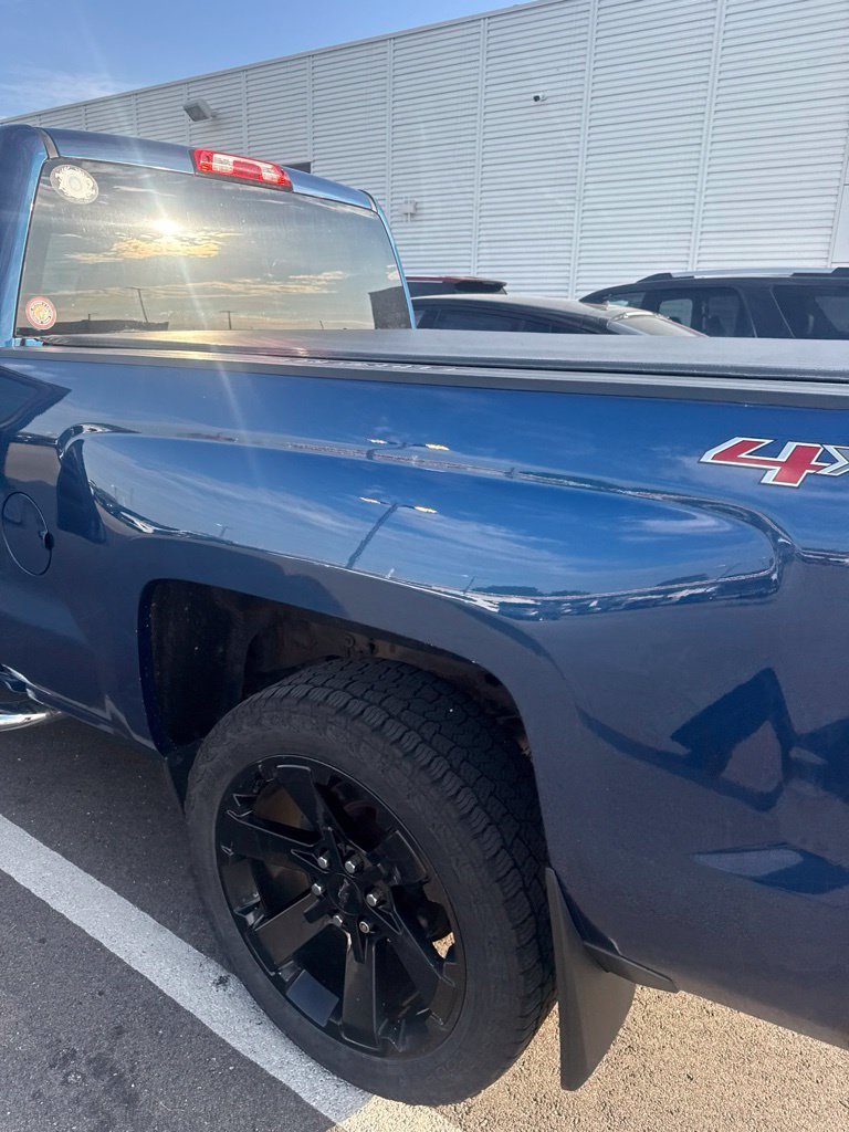 Used 2015 DEEP OCEAN BLUE METALLIC Chevrolet LT image 23