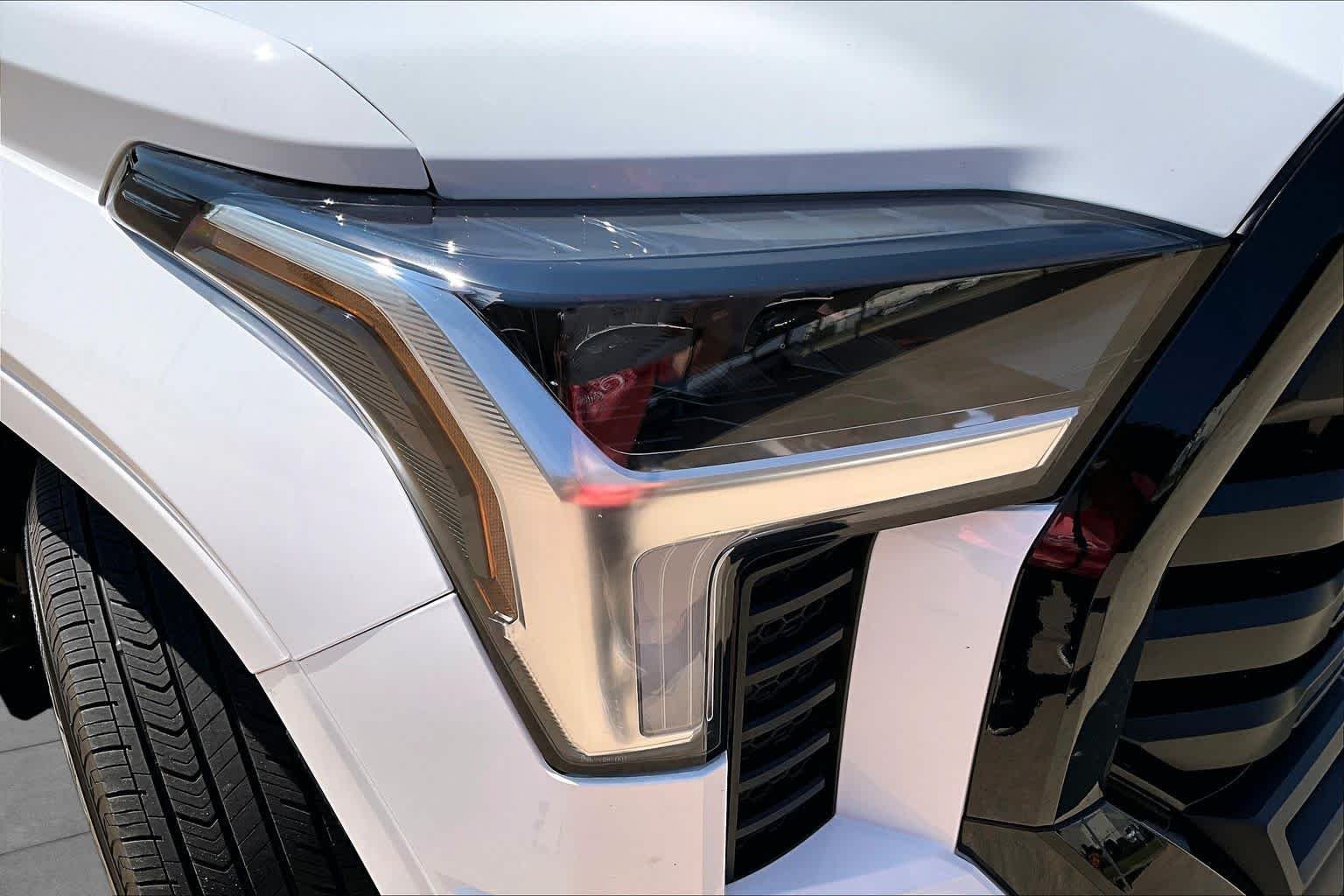 Used 2026 Ice Cap Toyota SR image 26