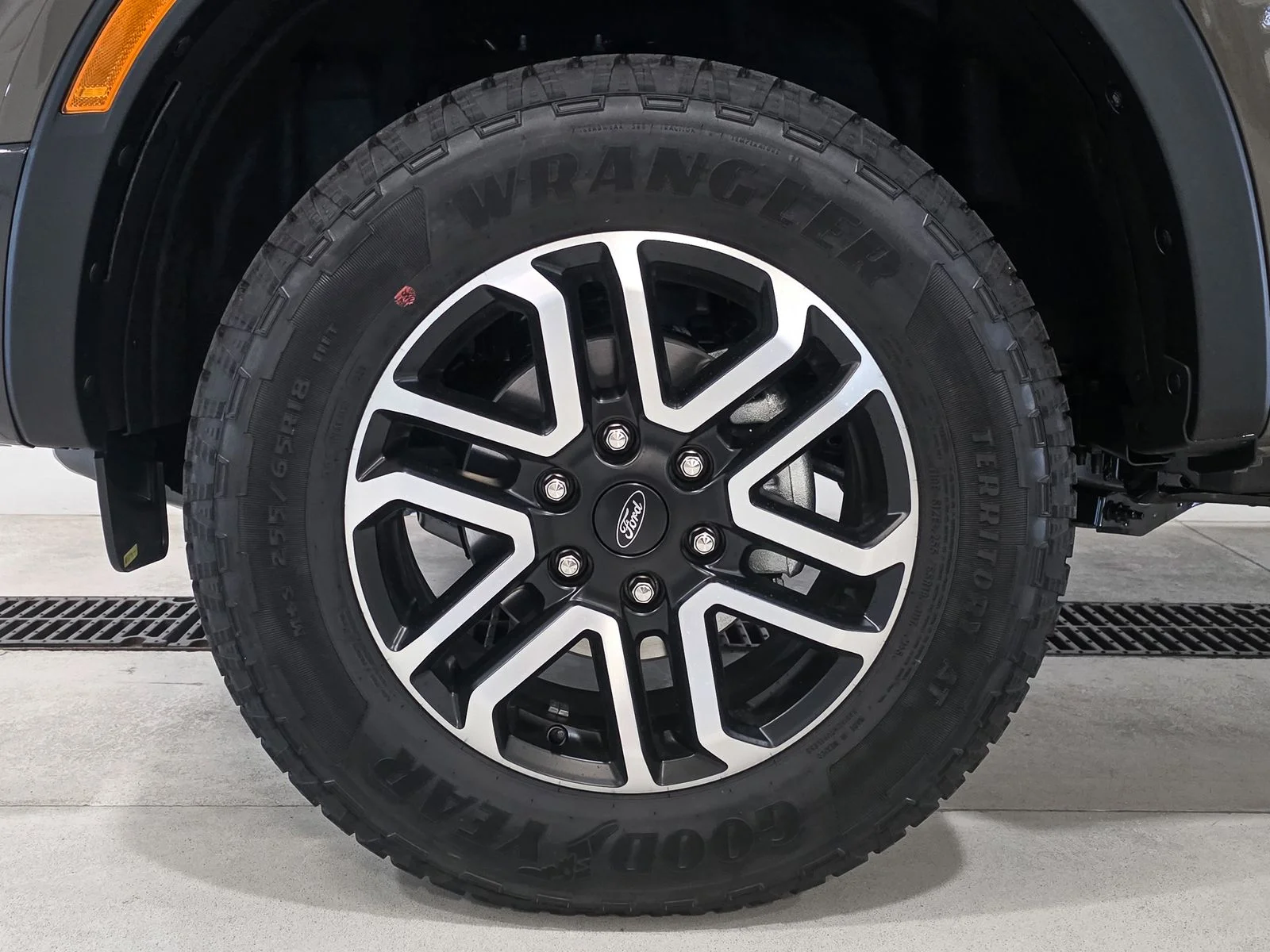 New 2026 Marsh Gray Ford Lariat® image 18