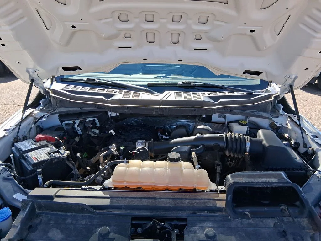 Used 2022 Oxford White Ford XL image 20