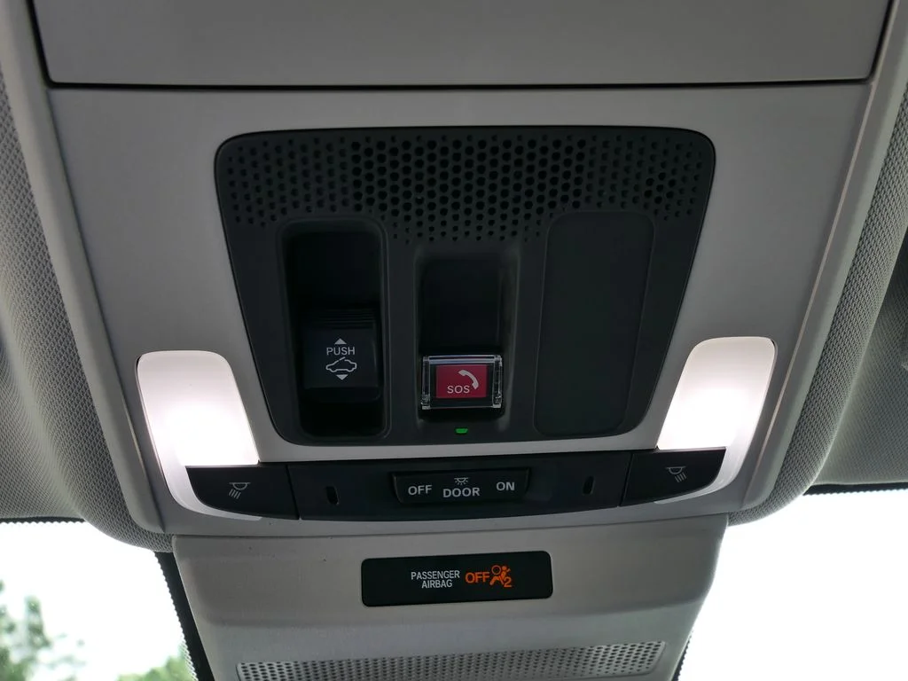 New 2026 Solar Silver Metallic Honda SE image 28