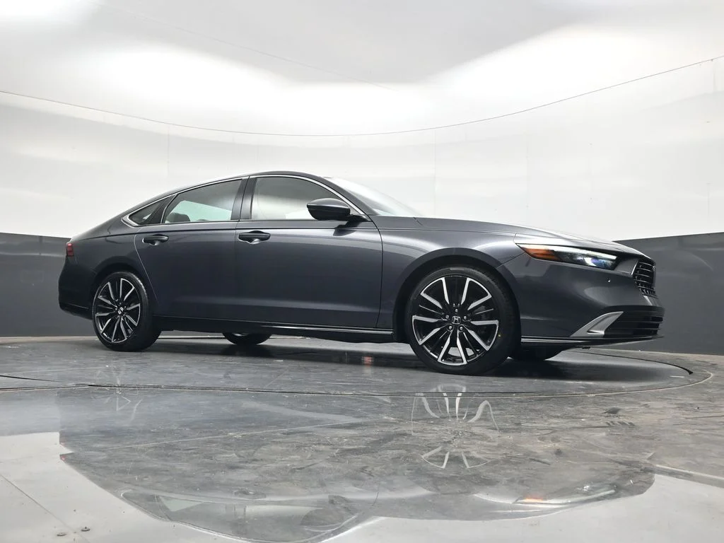 2023 Honda Accord Hybrid Touring - Photo 30