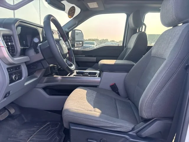 Used 2023 White Ford XLT image 11