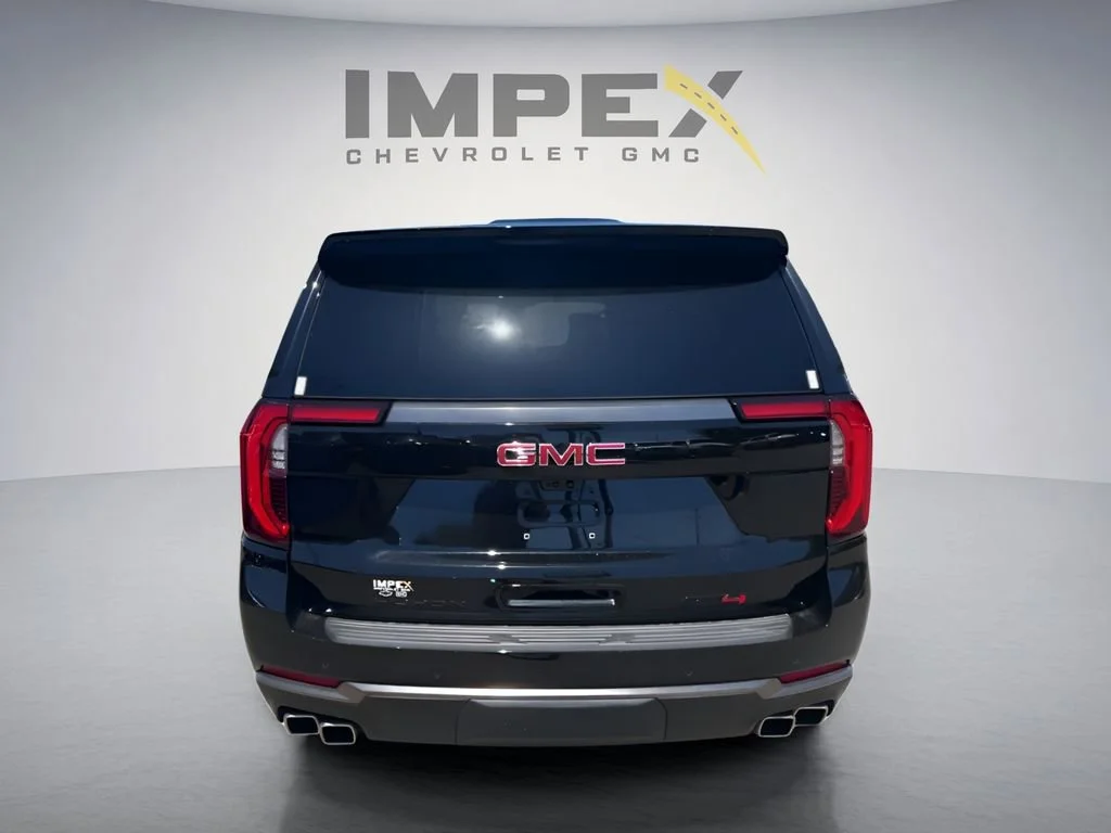 Used 2025 Onyx Black GMC AT4 Ultimate image 4