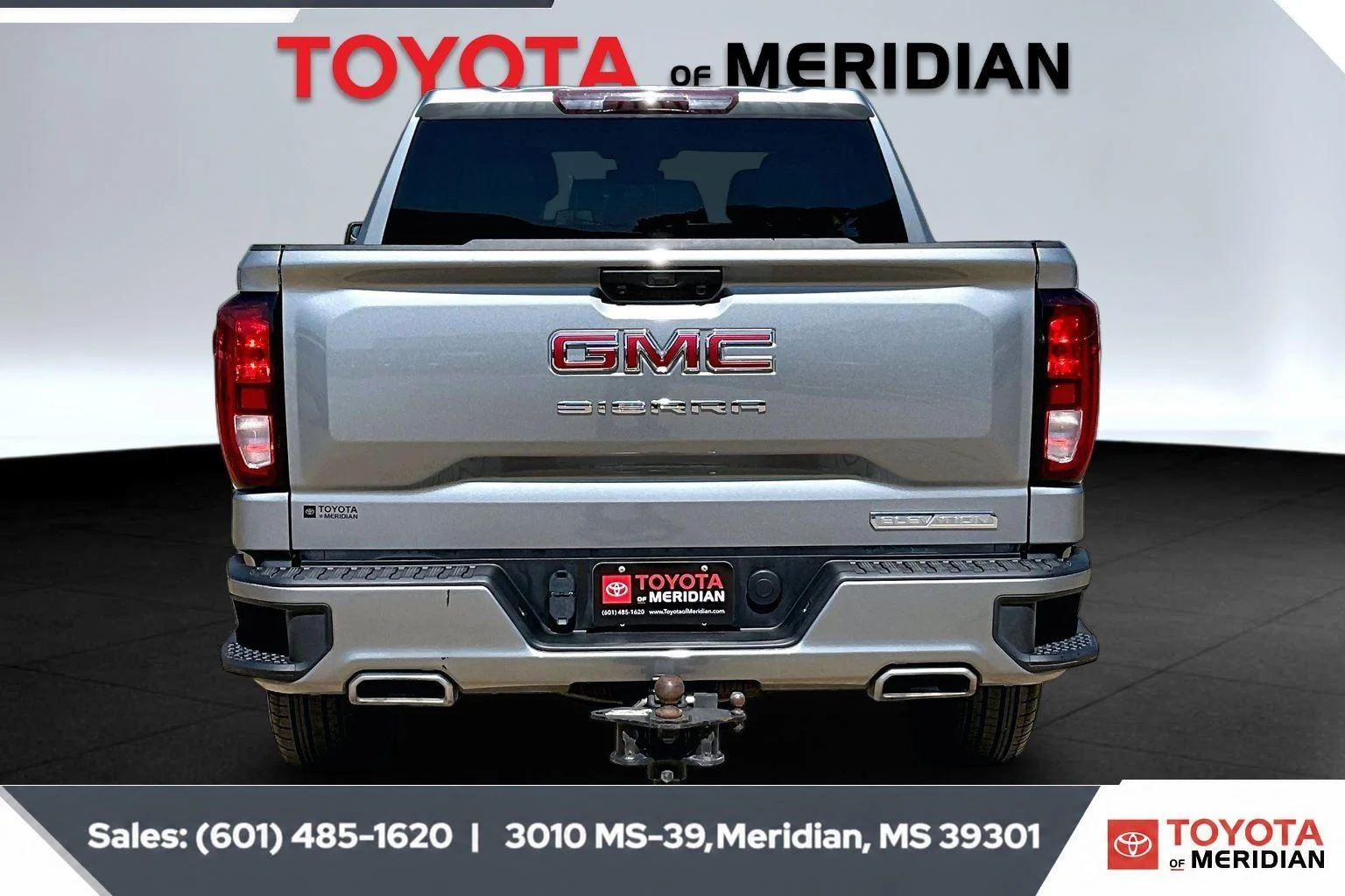 Used 2024 Sterling Metallic GMC Elevation image 4