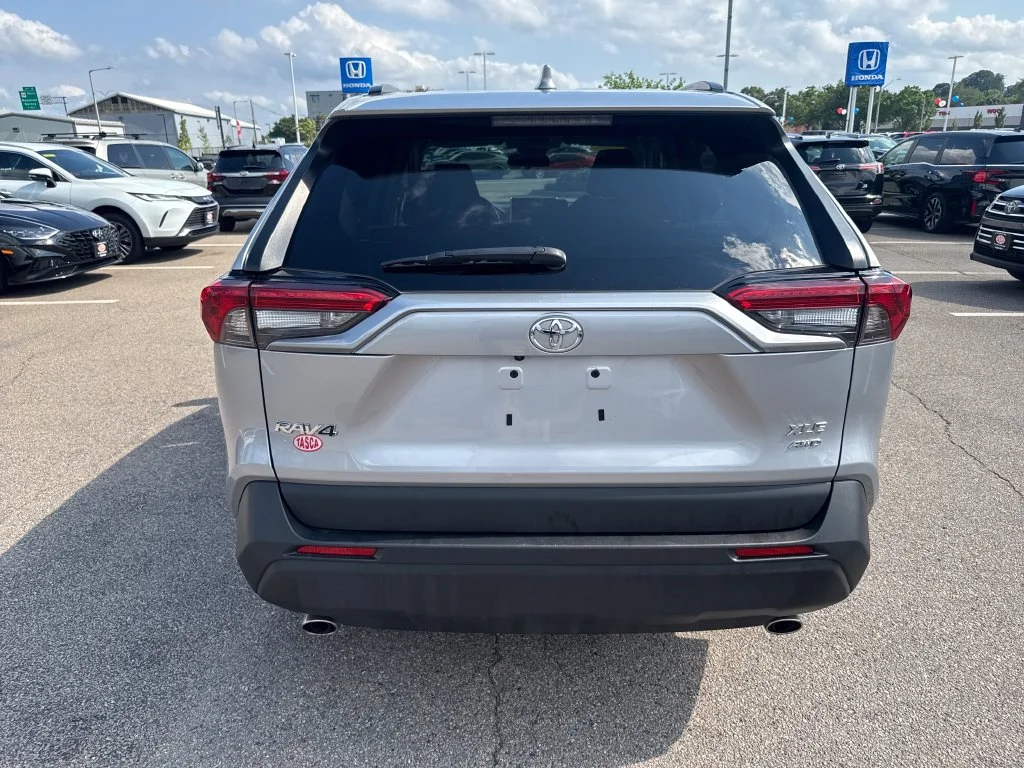 Used 2025 Silver Toyota XLE image 6