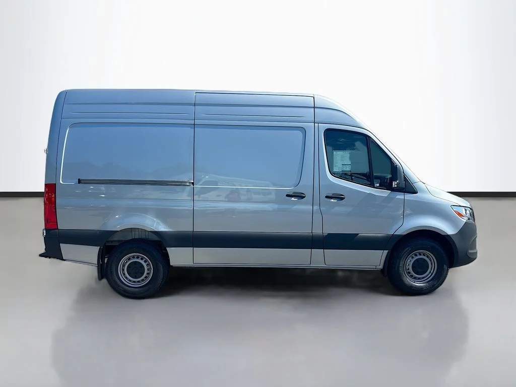 New 2026 Hightech Silver Mercedes-Benz Cargo 144 WB image 3