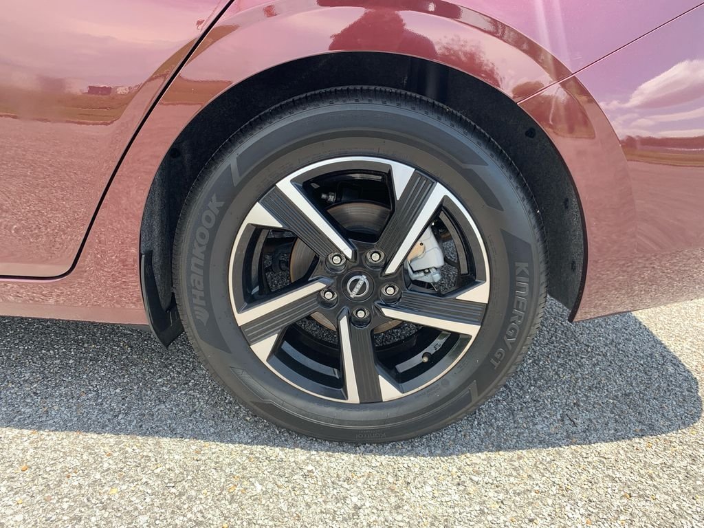 Used 2025 Red Nissan SV image 10