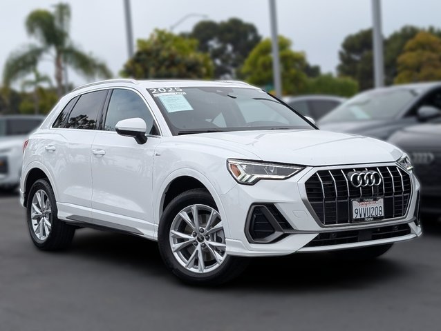 2025 Audi Q3 Premium