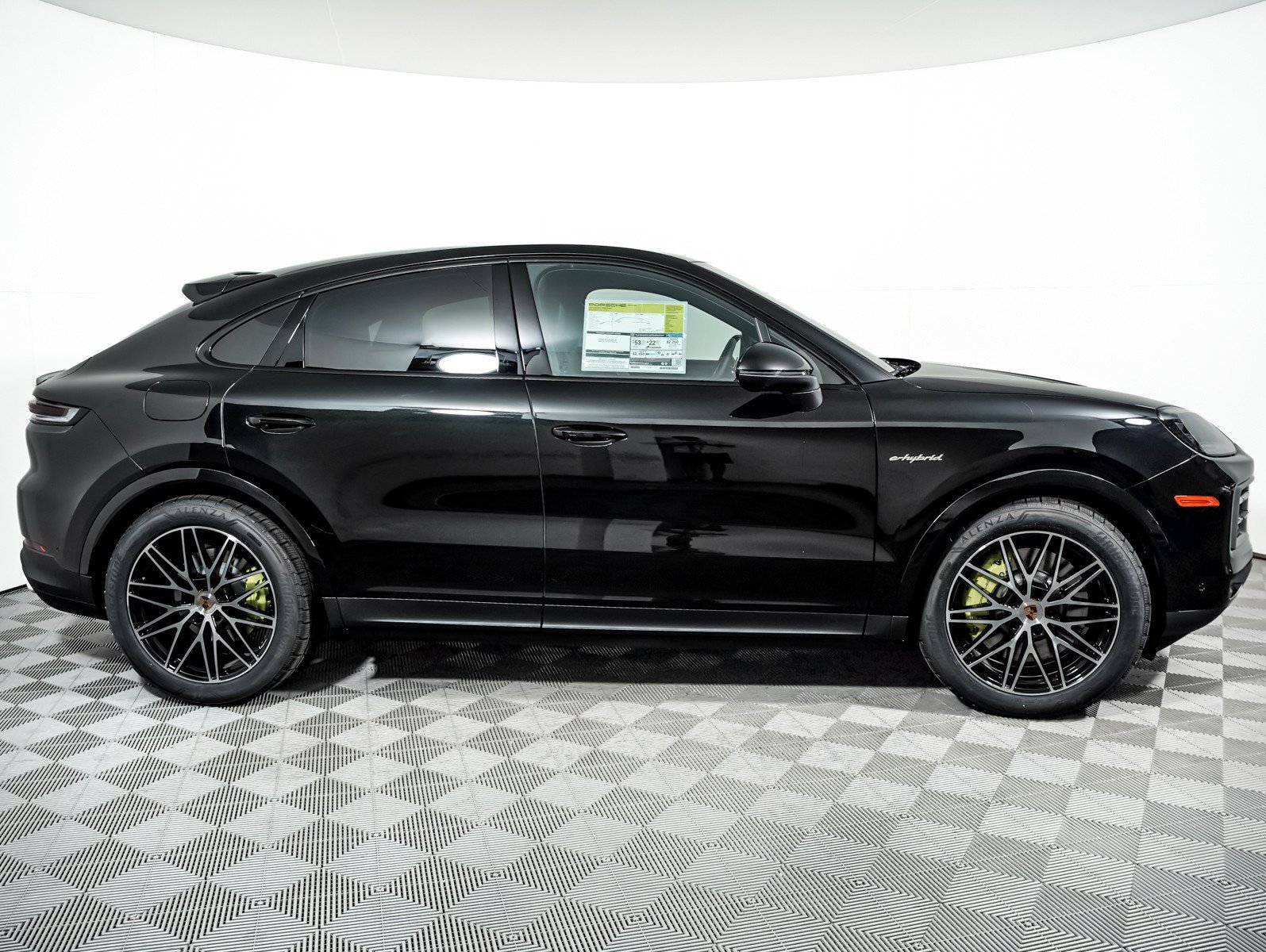 New 2026 CHROMITE BLACK Porsche E-Hybrid Coupe image 9