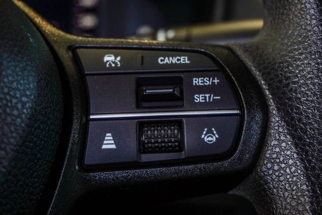 Used 2023 White Honda EX image 32