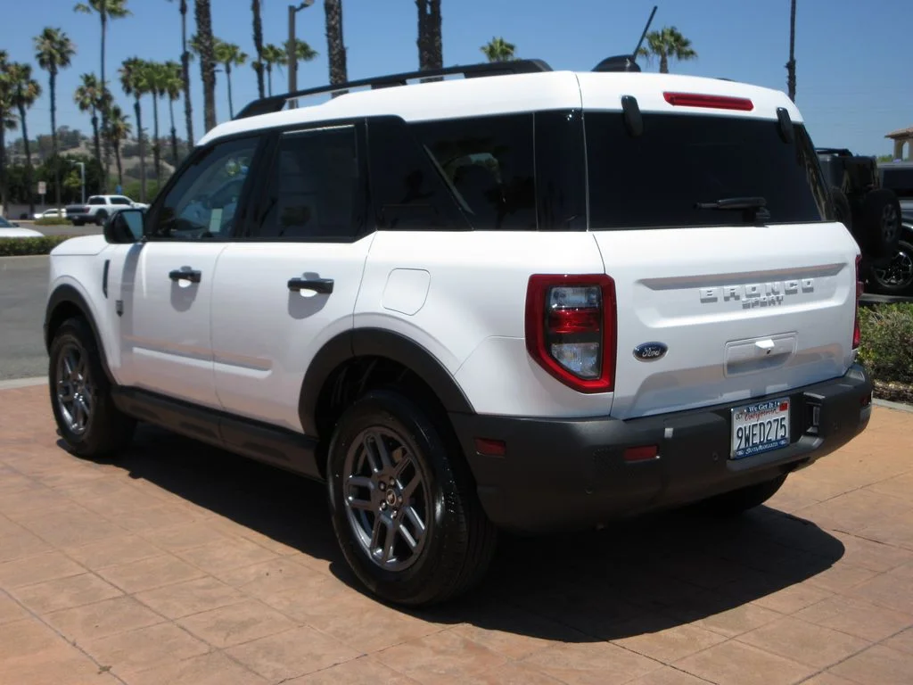 Certified Used 2025 Oxford White Ford Big Bend image 2