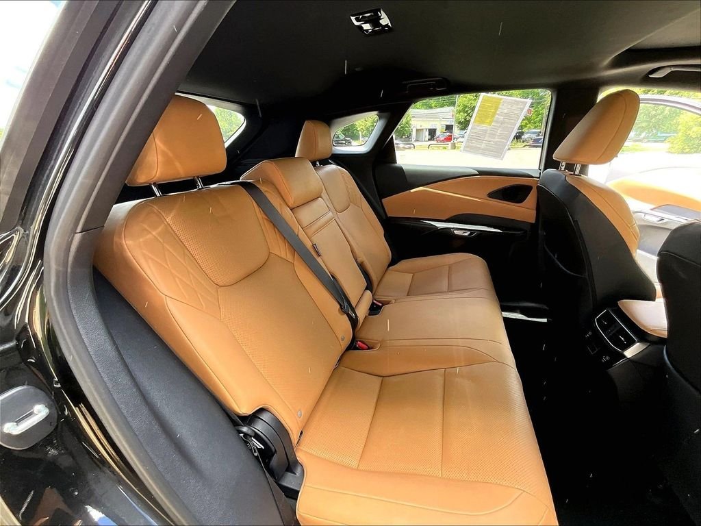 Used 2024 Black Lexus 350 Premium image 16