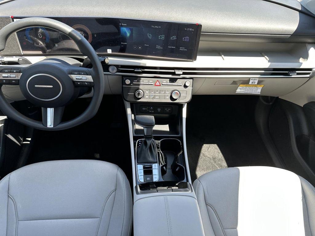 New 2026 Ecotronic Gray Hyundai SE FWD image 13