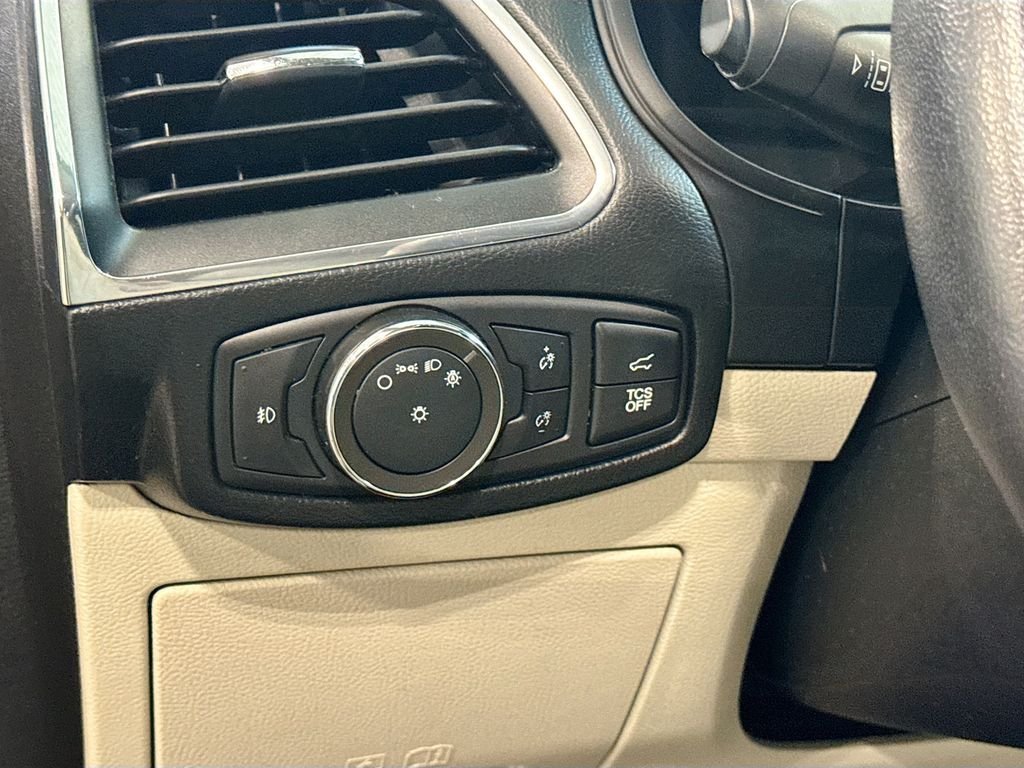 Used 2022 Gray Ford Titanium image 10