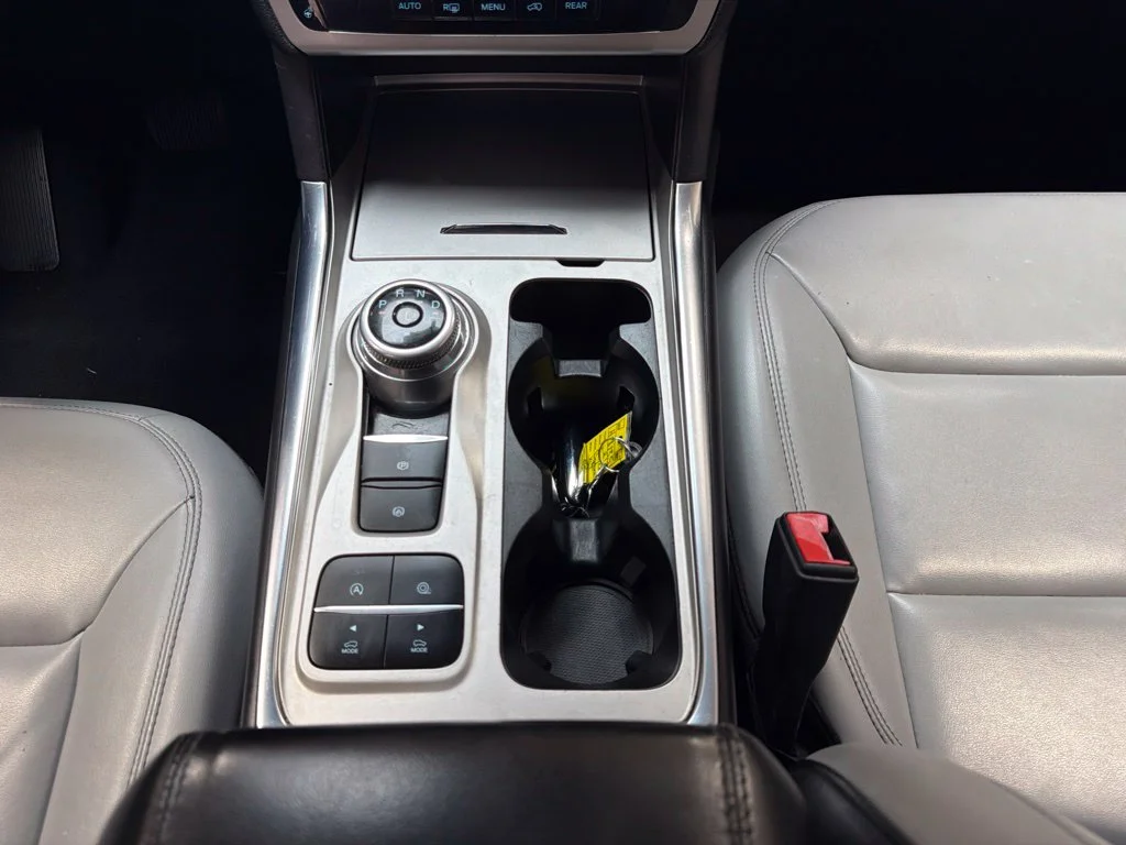 Used 2021 Agate Black Metallic Ford XLT image 19