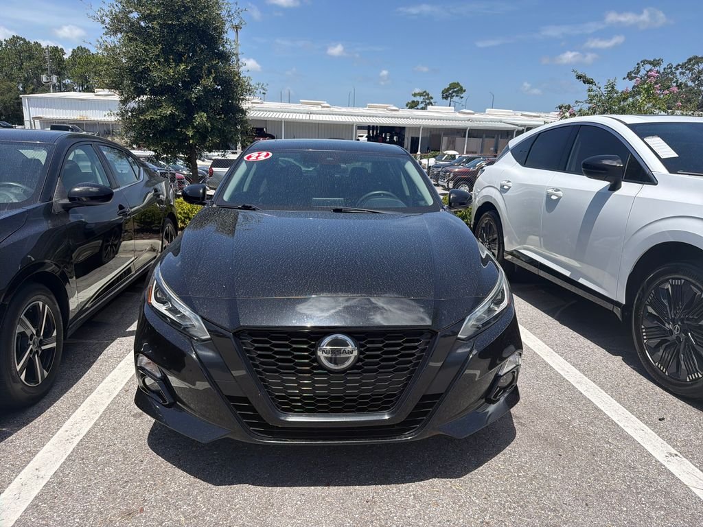 Used 2022 Black Nissan 2.5 SR image 2