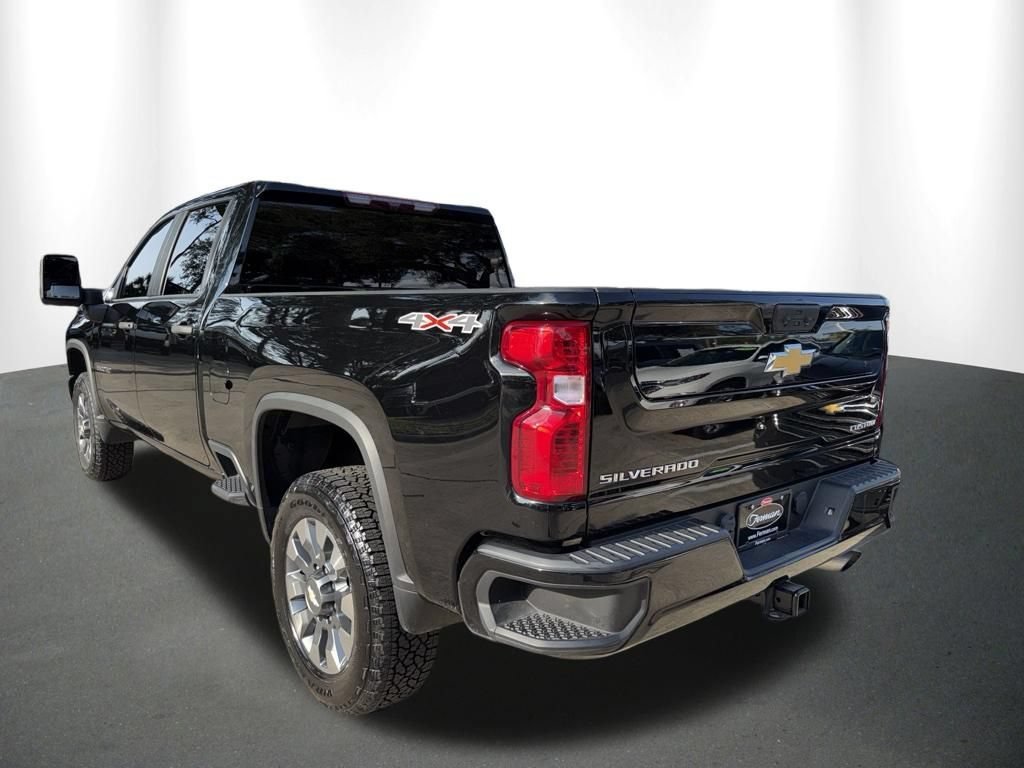 Used 2023 Black Chevrolet Custom image 63