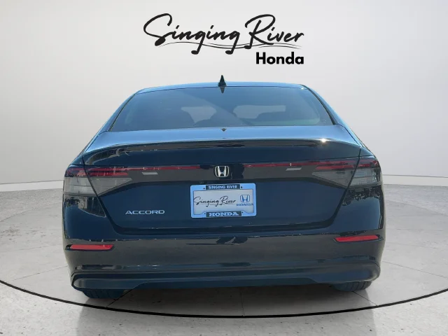 Used 2025 Black Honda SE image 6
