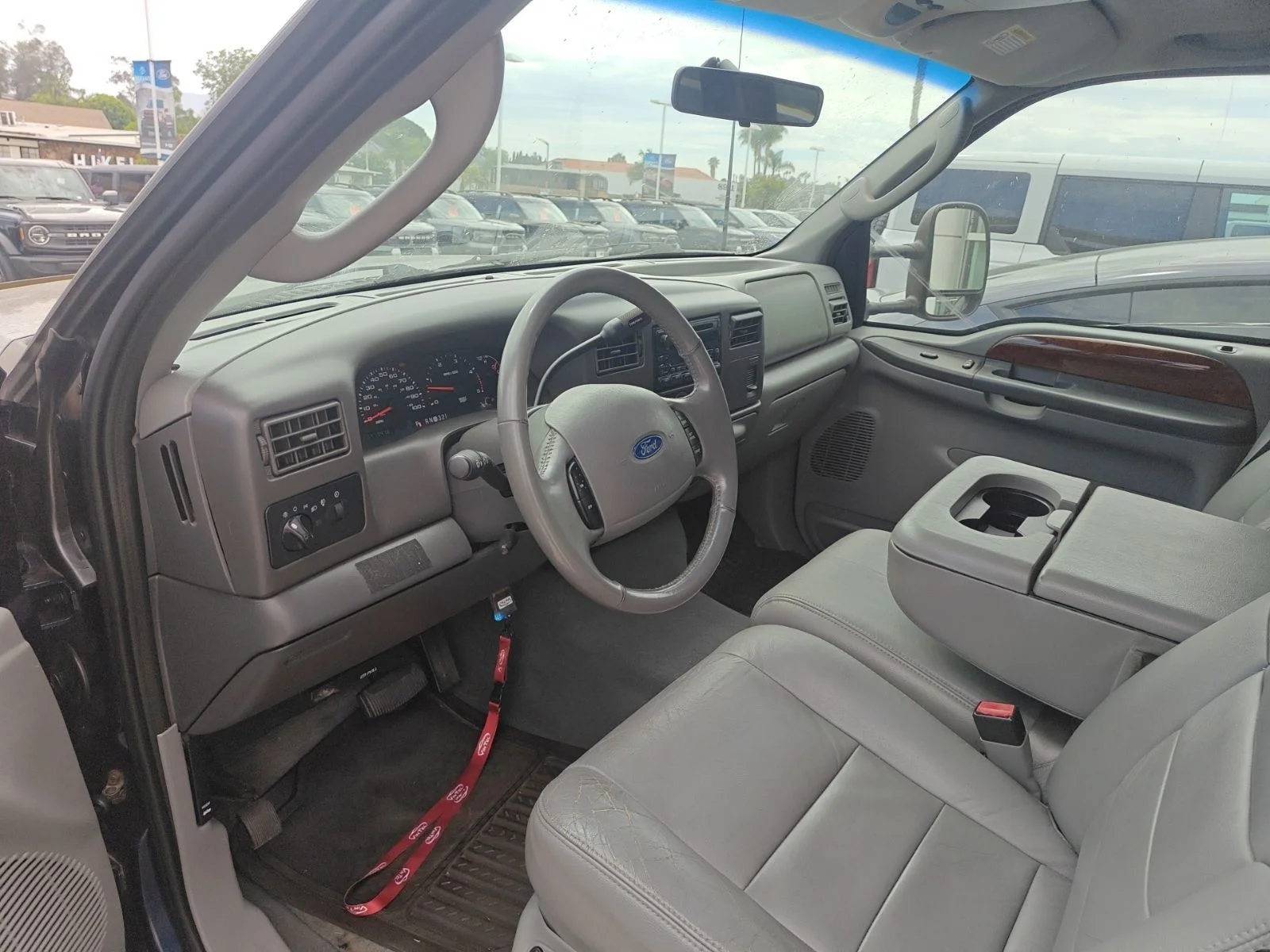 Used 2003 Blue Ford  image 5