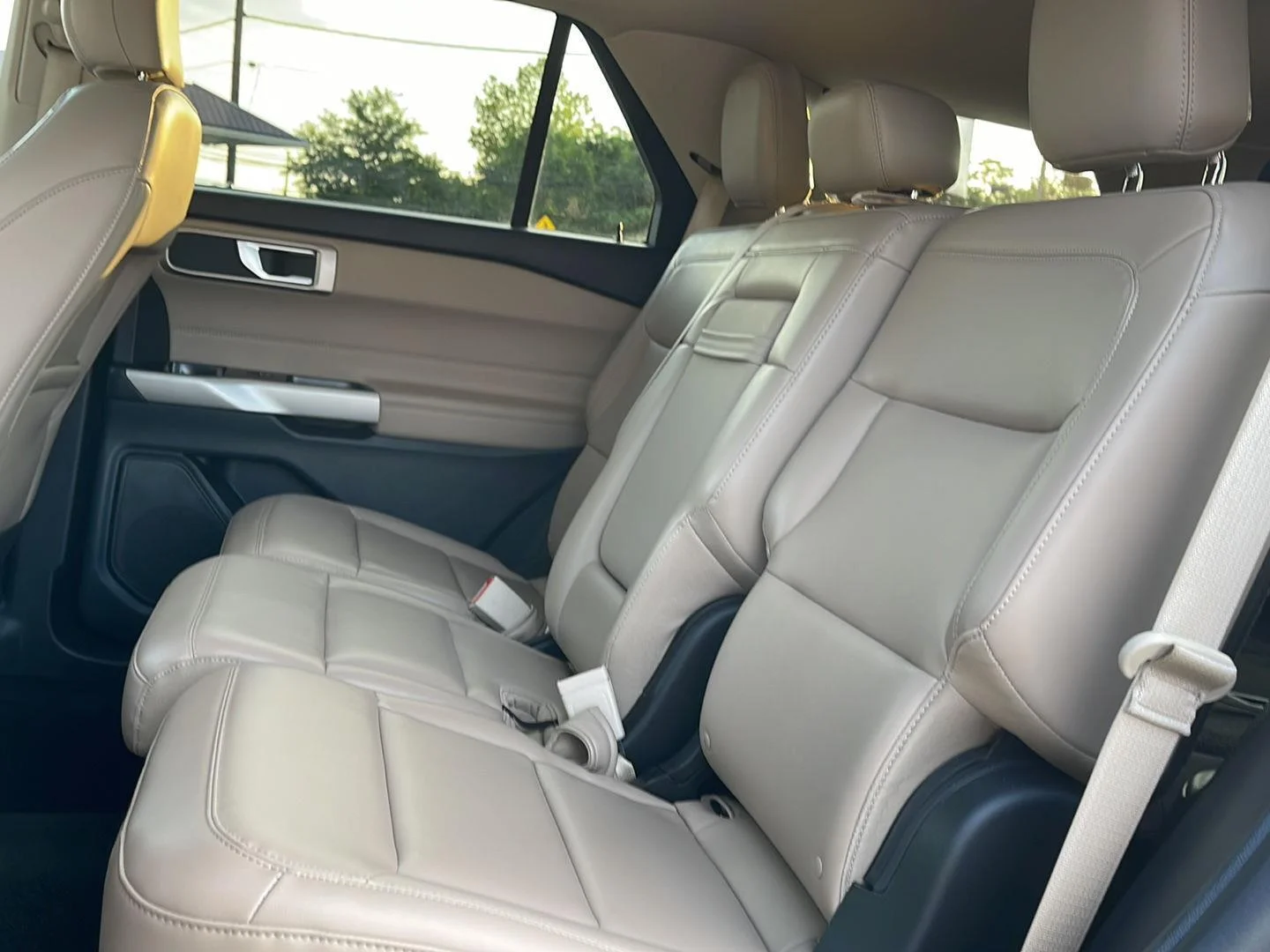 Used 2024 Star White Metallic Tri-Coat Ford XLT image 18