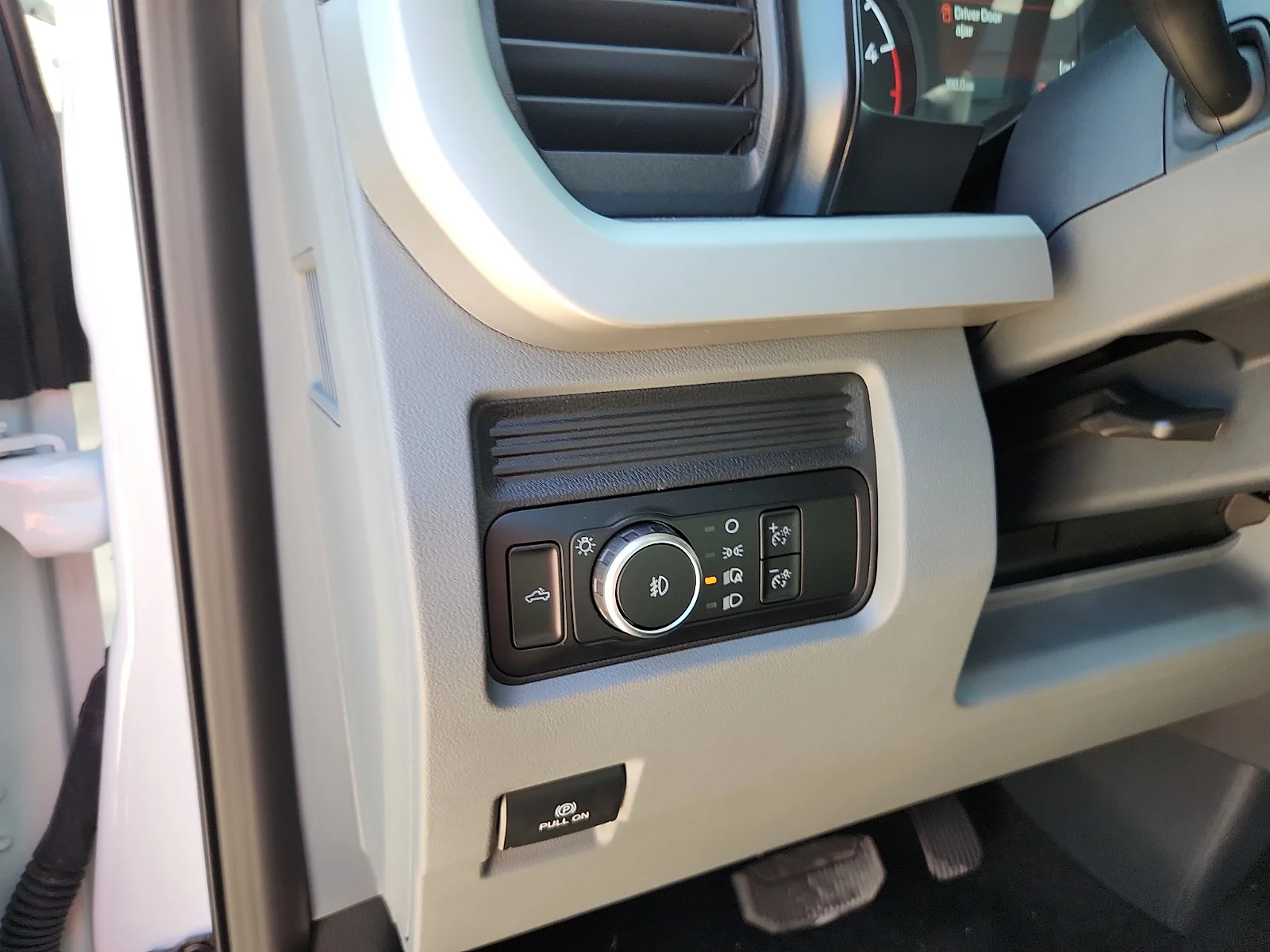 New 2026 Oxford White Ford F-250® XL image 16