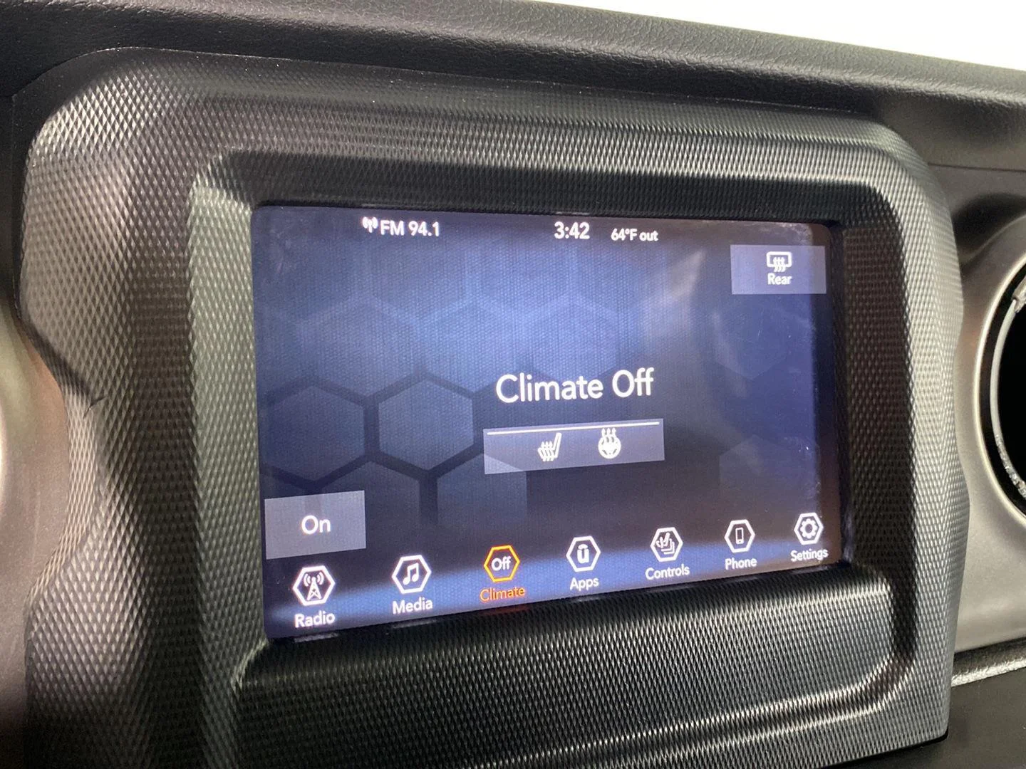 Used 2019 Bikini Pearlcoat Jeep Sport S image 10