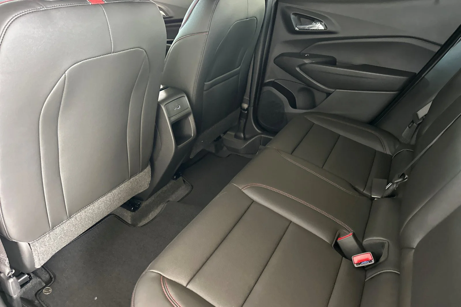 New 2026 Sterling Gray Metallic Chevrolet 2RS image 12