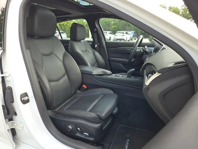 Used 2024 Summit White Cadillac V-Series image 13