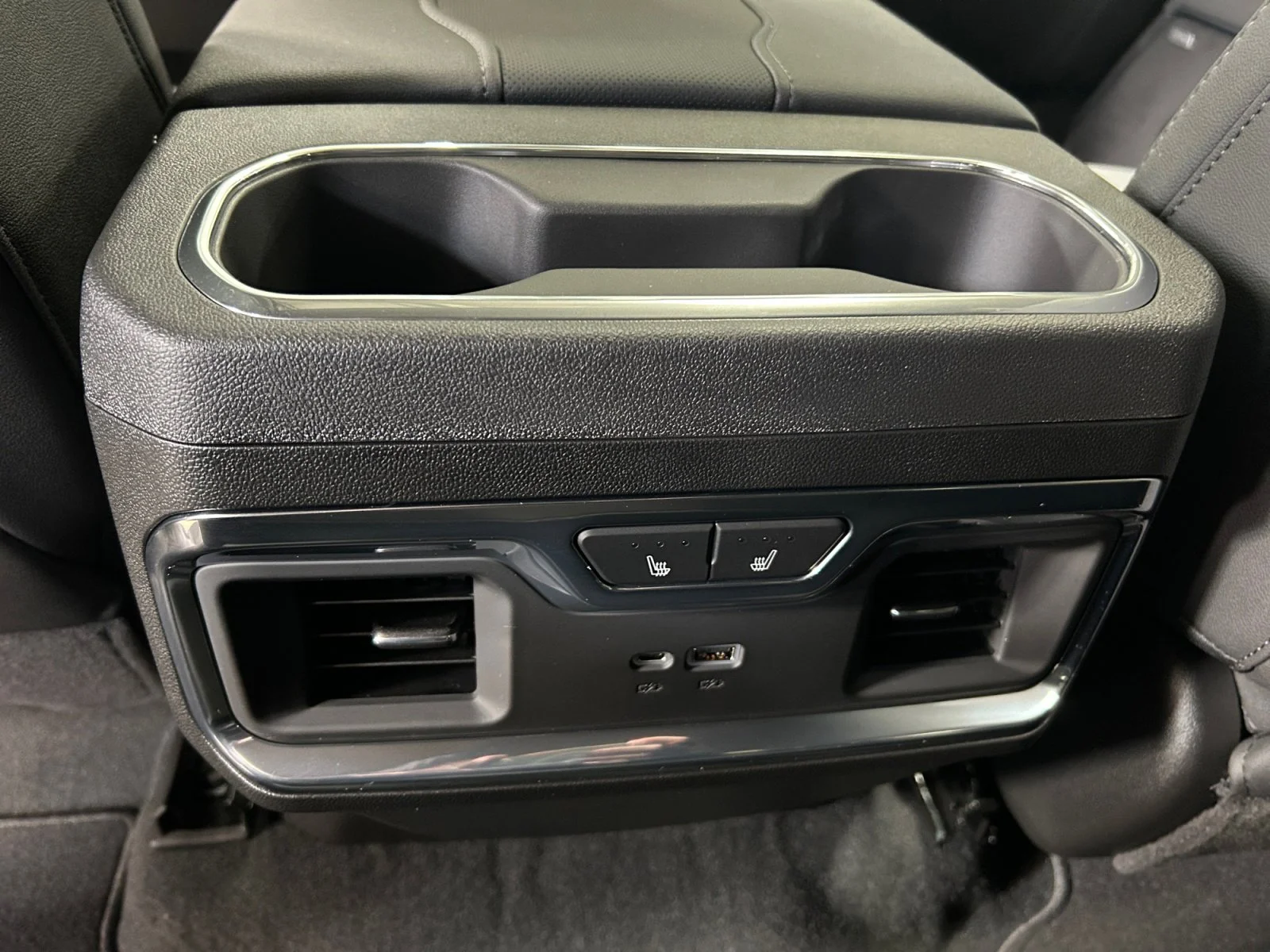 New 2026 Glacier White Tricoat GMC SLT image 20