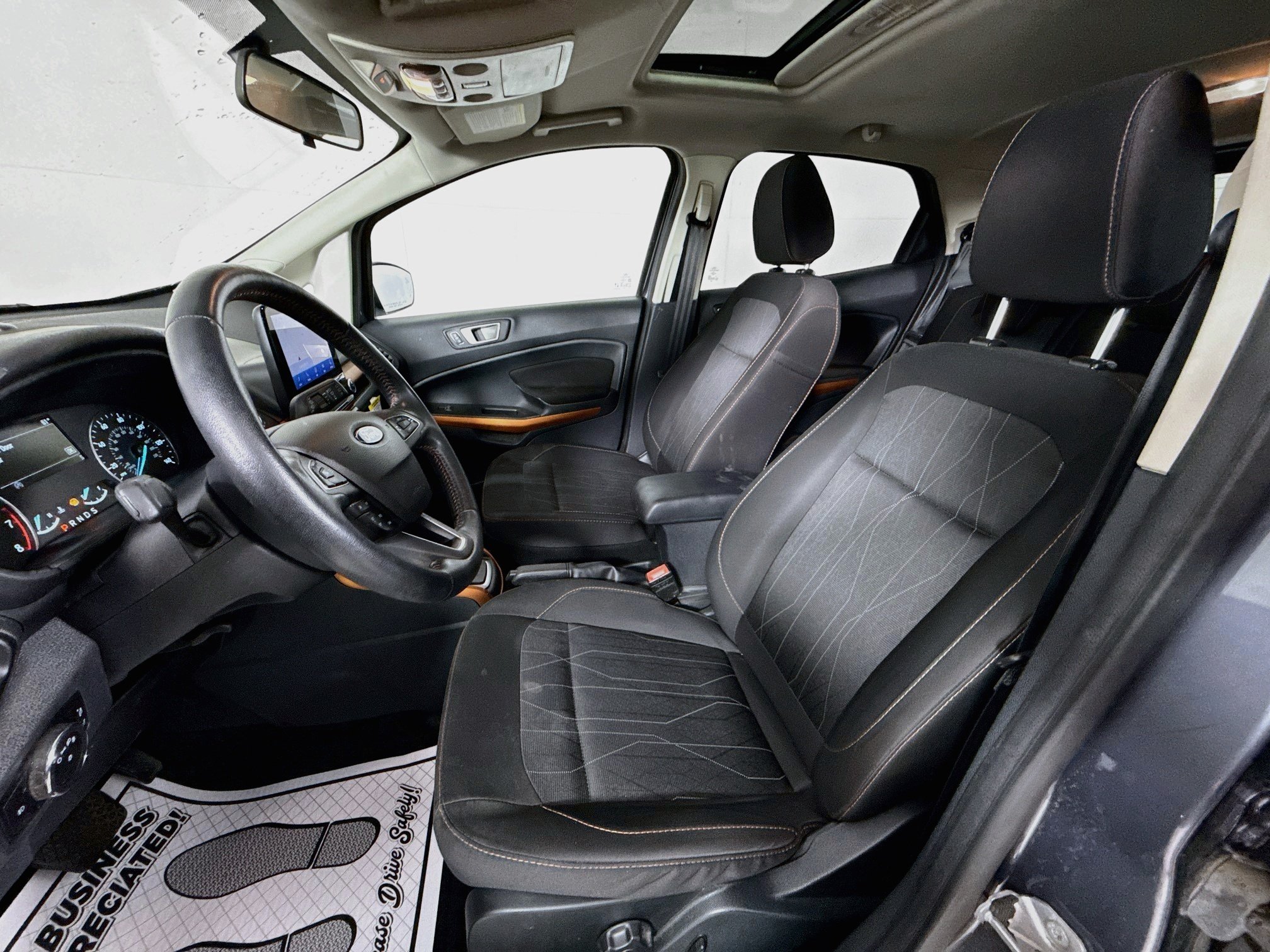 Used 2022 Smoke Metallic Ford SE image 2