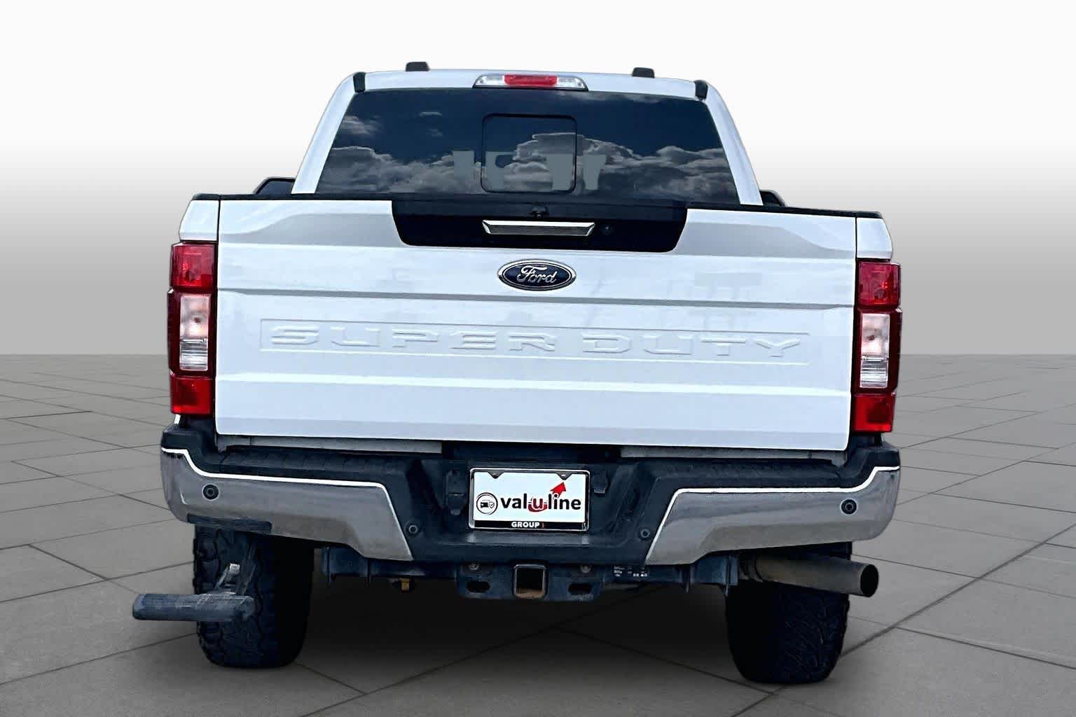 Used 2020 Oxford White Ford LARIAT image 5