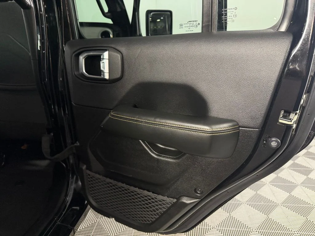 Used 2025 Black Jeep Sahara image 27