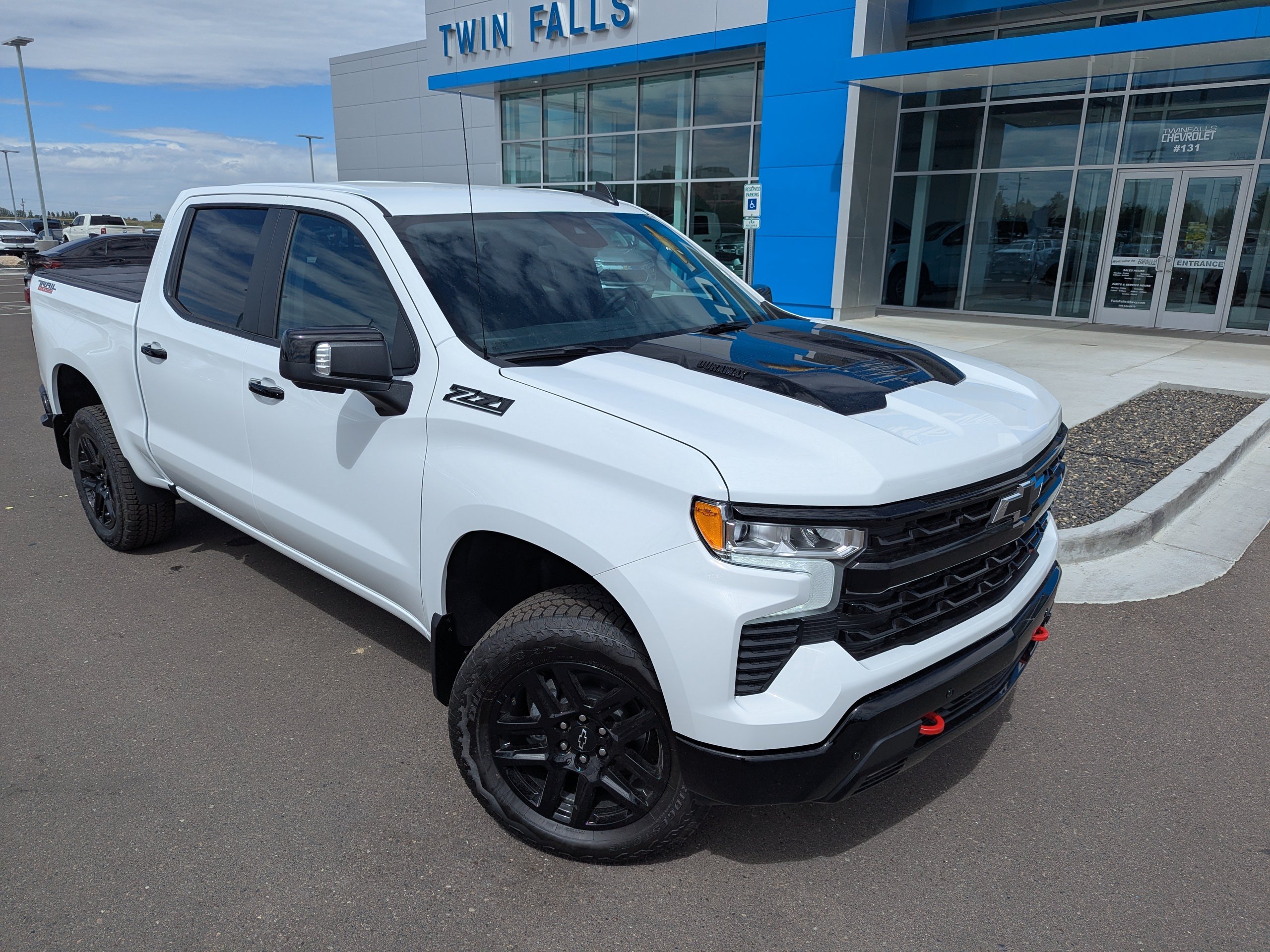 2026 Chevrolet Silverado 1500 LT Trail Boss - Photo 3