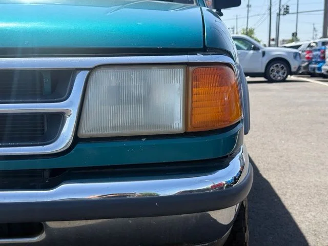 Used 1994 Green Ford XLT image 6