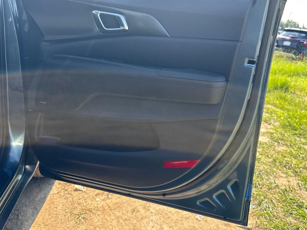 2025 Kia Carnival SX Prestige - Photo 14