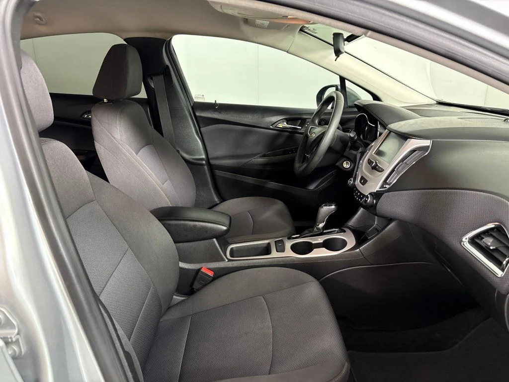 Used 2018 Silver Chevrolet LS image 16
