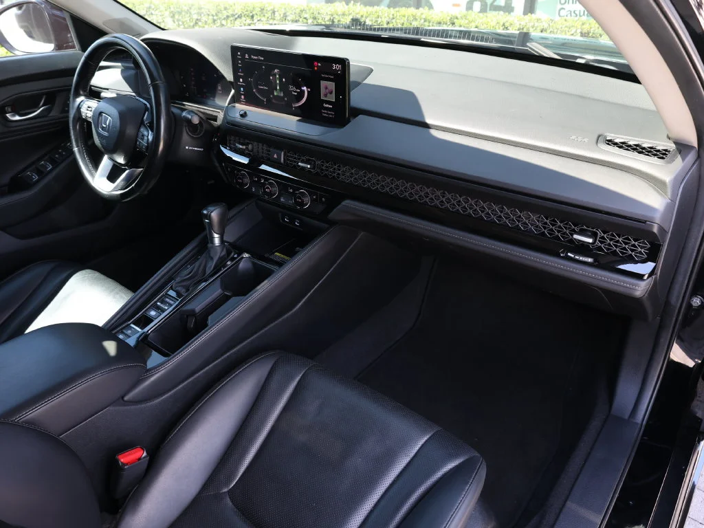 Used 2024 Black Honda Touring image 20